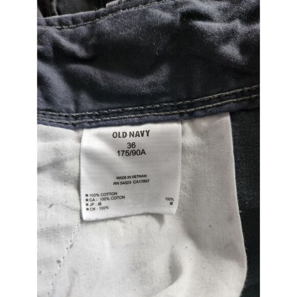 Old Navy Men’s Cargo Shorts – Size 36 (Pre-owned, Excellent Condition) - Picture 3 of 4